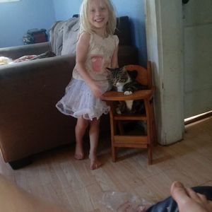 Meet your Posher, Elaine